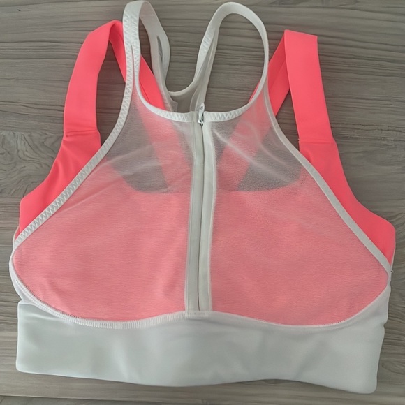 New Lululemon Zipper Mesh Layered Sports Bra - Picture 3 of 5